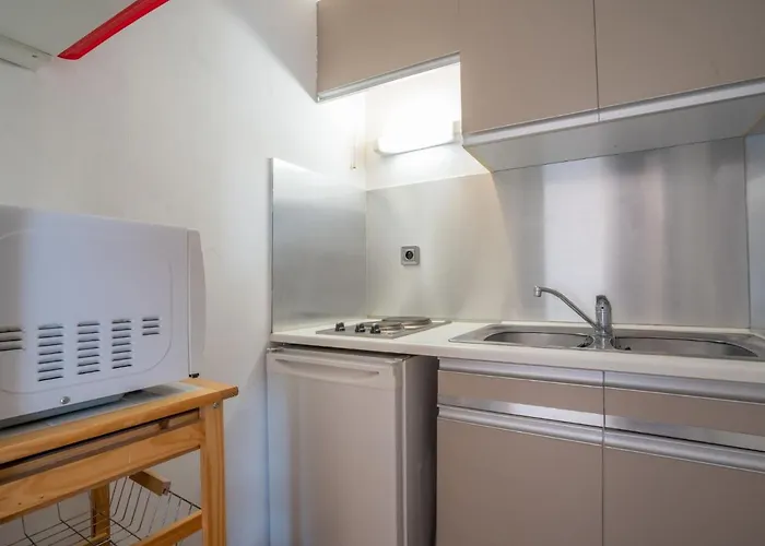 Le Victoria-2 By Interhome *